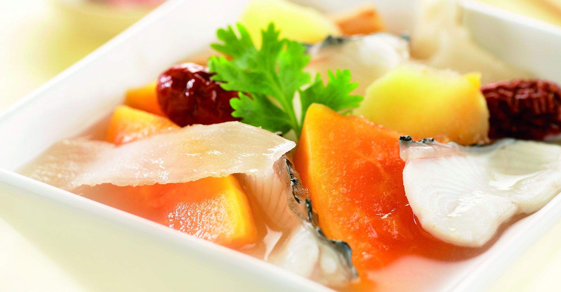 Fish and papaya soup